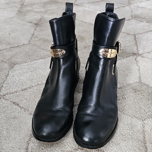 Michael Kors Arley Ankle Boots - Picture 1 of 5